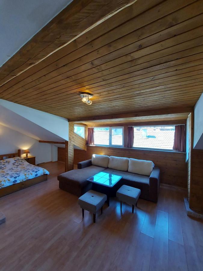 Vasi Apartments Dobrinishte Esterno foto