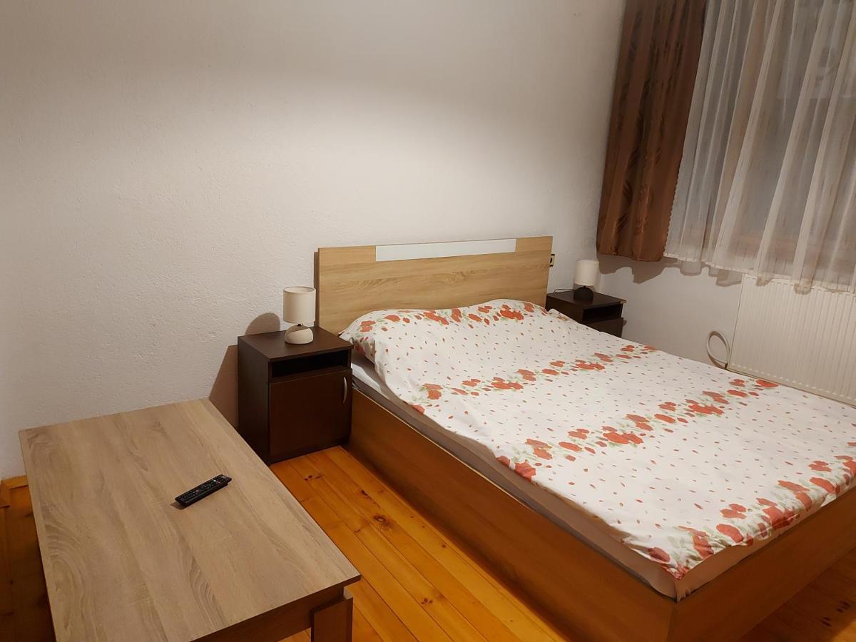 Vasi Apartments Dobrinishte Esterno foto
